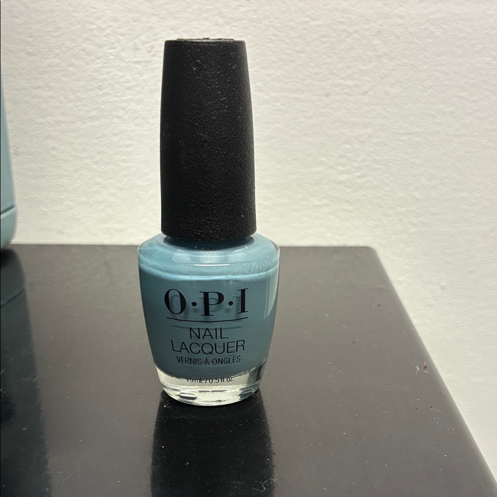 OPI Alpaka My Bags grey Nail color